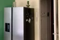 Amerikanischer Kühl-Gefrierschrank mit Eiswürfelbereiter, Wasserfilter und 0-Grad-Zone in der privaten Ferienwohnung L’Aubergine Bellevue